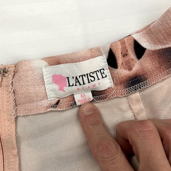 L’atiste By Amy Two Piece Floral Set High Rise Shorts Crop Top Navy Pink - Picture 7 of 16